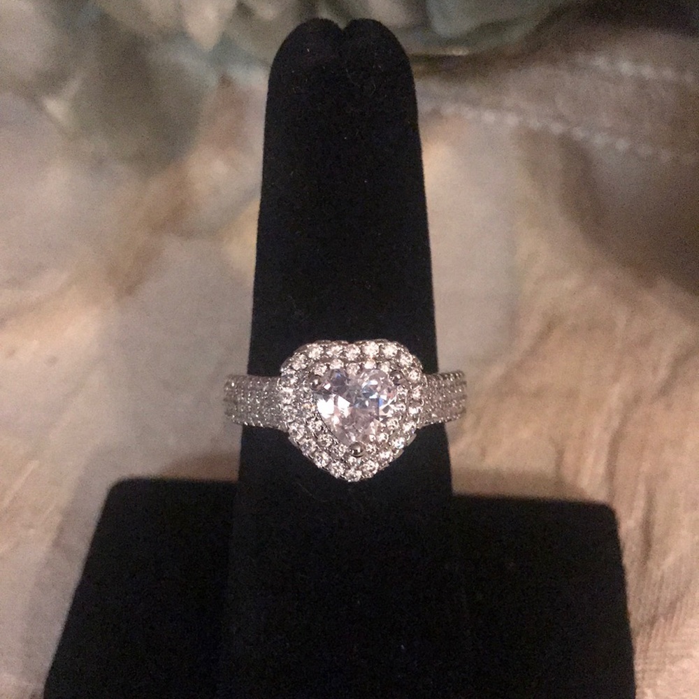925 Sterling Silver Heart Shape Ring